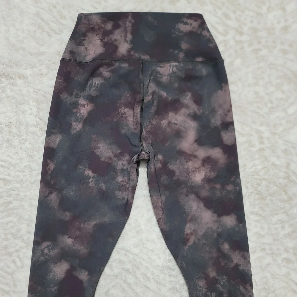 ALO Yoga Solarized High-Rise Tie-Dye Leggings Oxblood Size M
